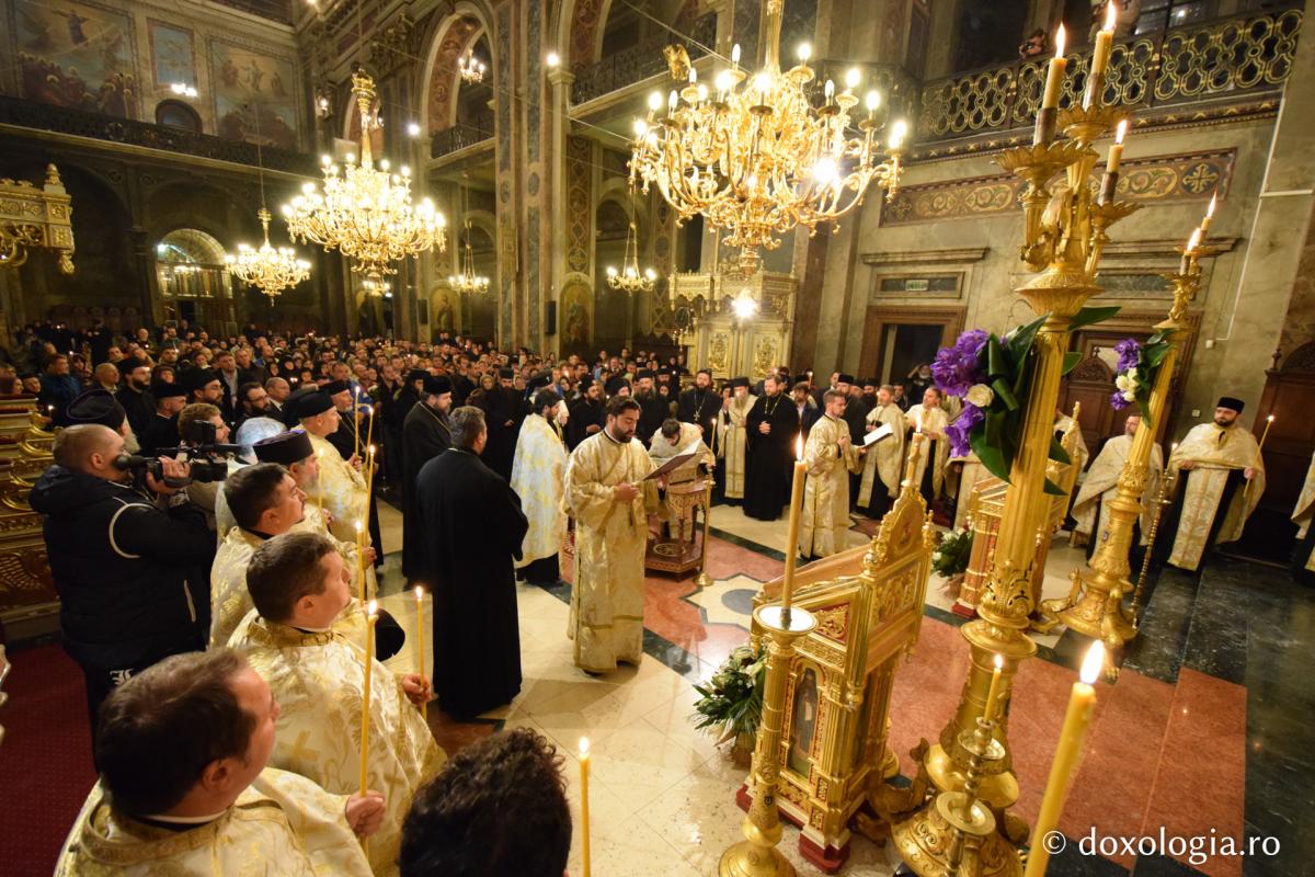Cinstitele moaște ale Sfintei Maria Magdalena au ajuns la Iași Cinstitele moaște ale Sfintei Maria Magdalena au ajuns la Iași