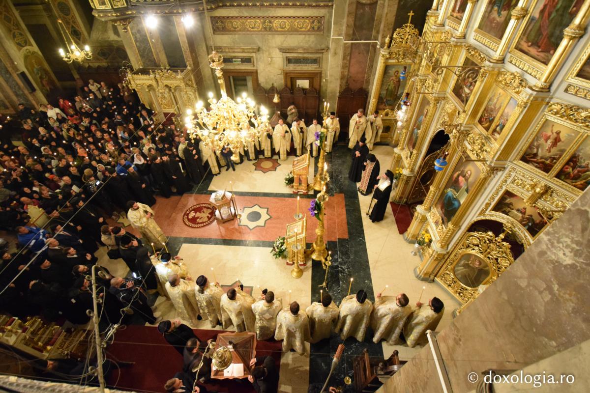 Cinstitele moaște ale Sfintei Maria Magdalena au ajuns la Iași Cinstitele moaște ale Sfintei Maria Magdalena au ajuns la Iași