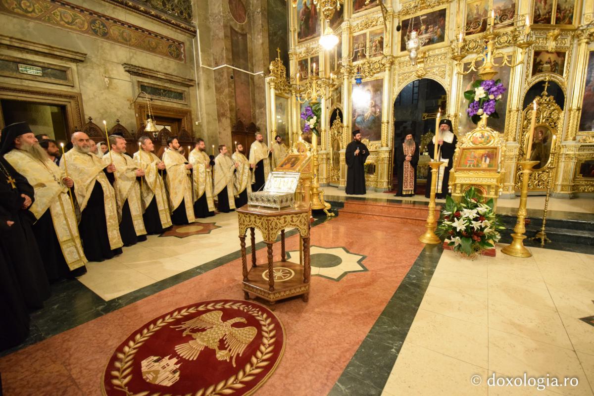 Cinstitele moaște ale Sfintei Maria Magdalena au ajuns la Iași Cinstitele moaște ale Sfintei Maria Magdalena au ajuns la Iași