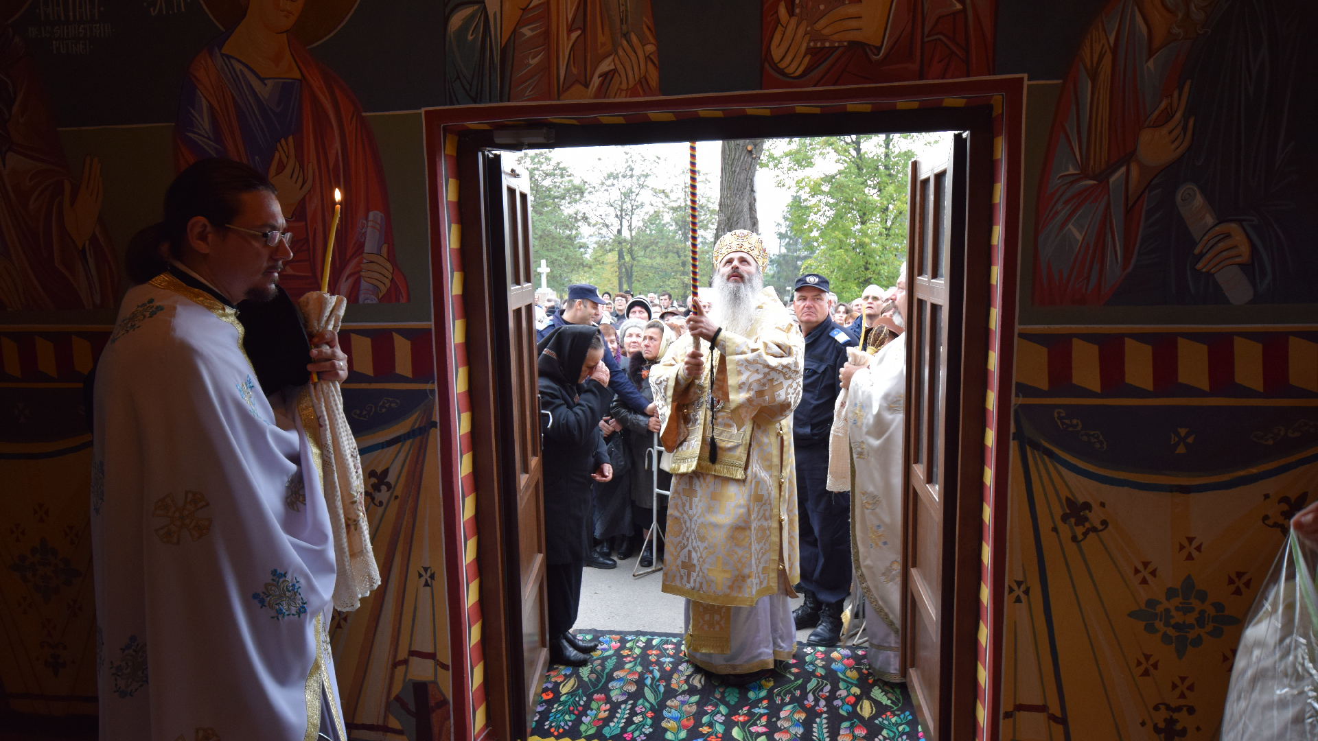 Resfințire la Trestiana: „Destinația omului nu este mormântul” Resfințire la Trestiana: „Destinația omului nu este mormântul”