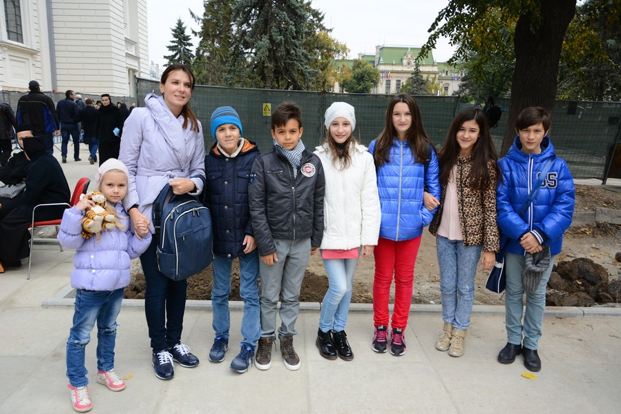 „Am simţit multă bunătate la racla Sfintei”