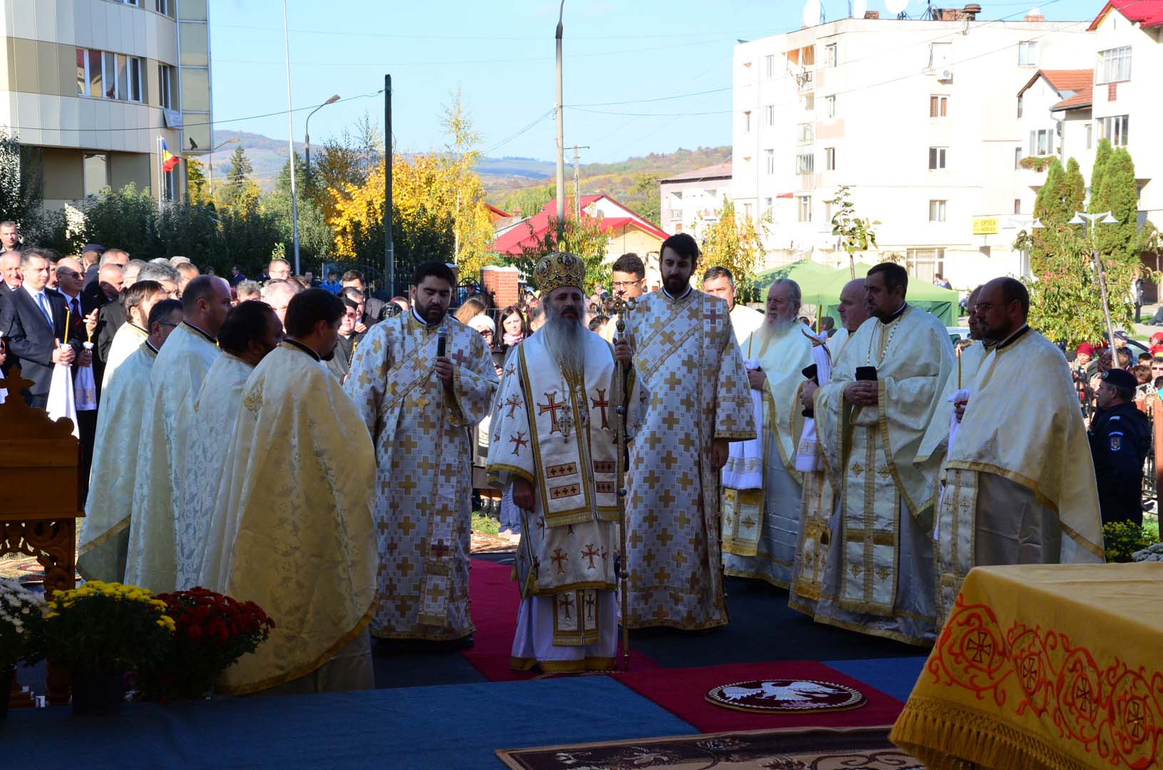 „Omul viu este cel care recunoaște iubirea lui Dumnezeu” - Sfințire de biserică la Răducăneni, Protopopiatul II Iași