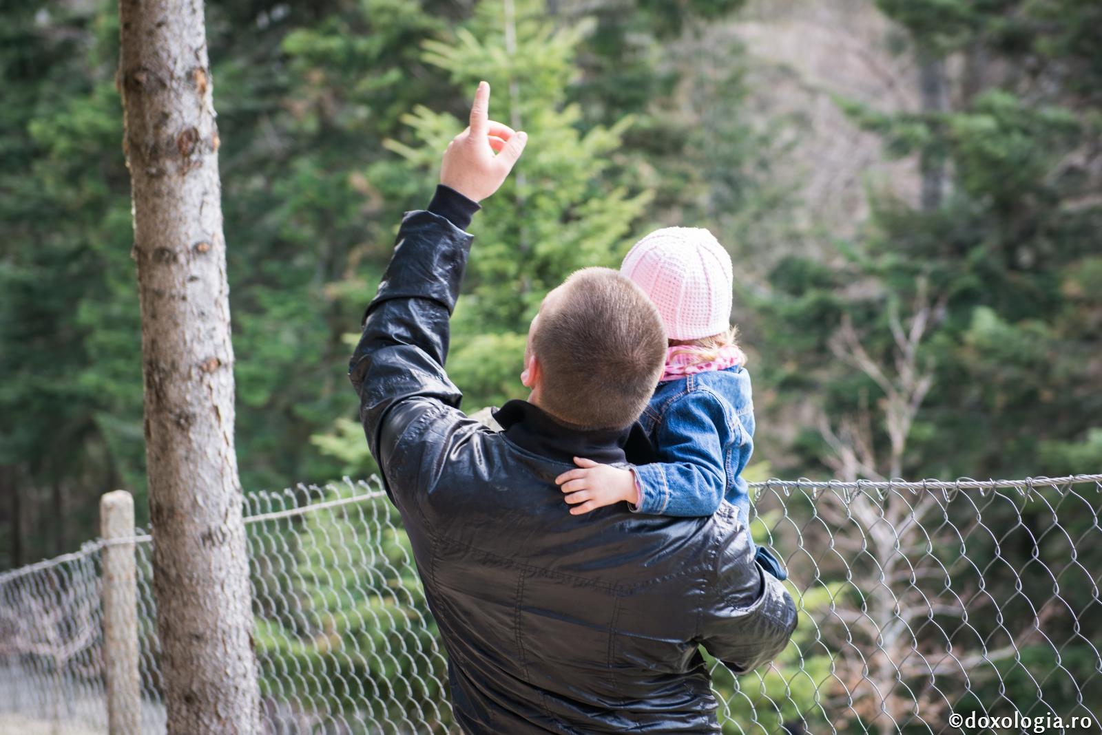 Să-i învăţăm pe copii să aibă mereu pe buze cuvintele lui Dumnezeu!