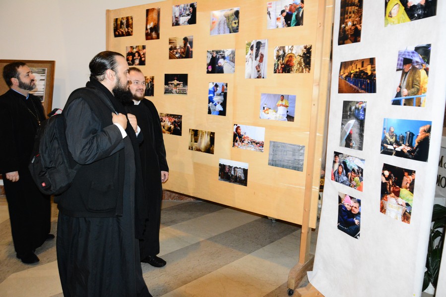 Expoziţia de Fotografie "Cuvioasa", vernisată la Montecatini Terme, Italia Expoziţia de Fotografie "Cuvioasa", vernisată la Montecatini Terme, Italia