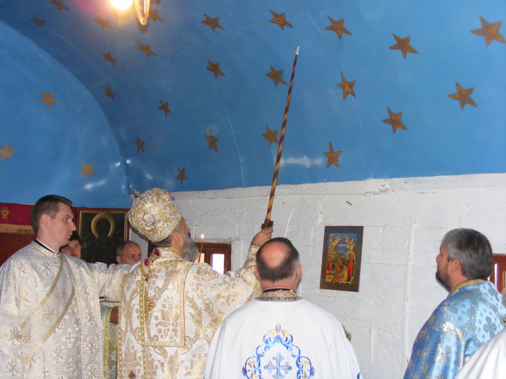 Slujbă de binecuvântare a bisericii din Parohia Iclănzel, judeţul Mureş