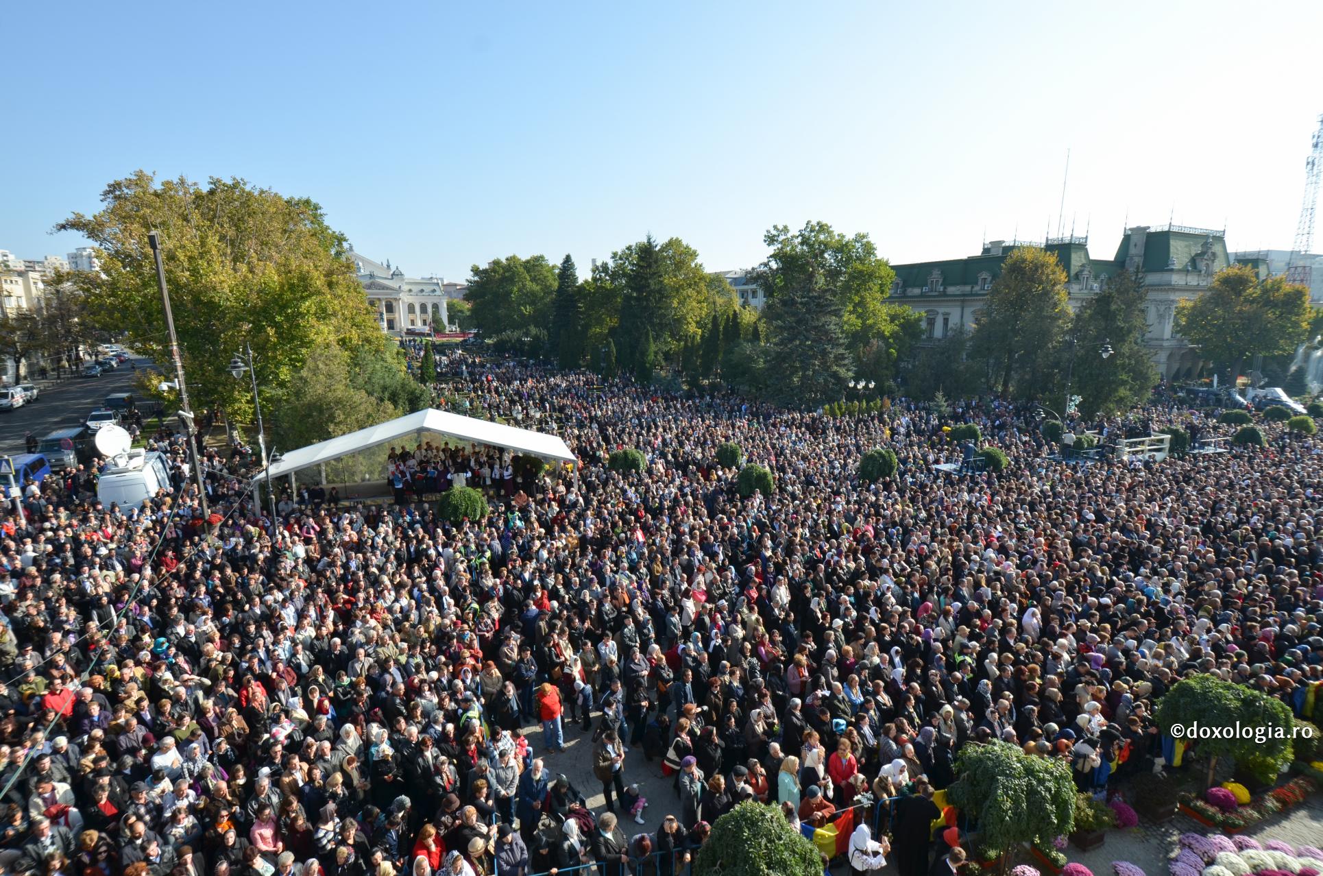 Hramul Sfintei Cuvioase Parascheva - amintiri din 2014
