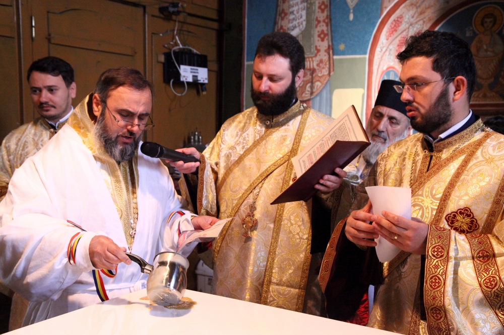 Sfințirea bisericii din Parohia buzoiană Săgeata Sfințirea bisericii din Parohia buzoiană Săgeata