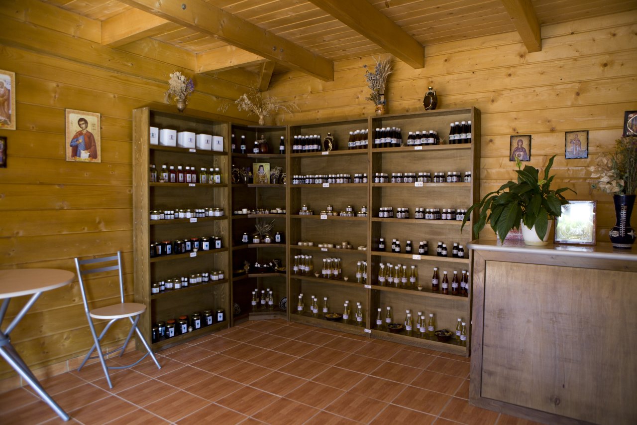 Mănăstirea „Cuvioasa Parascheva” – Nera