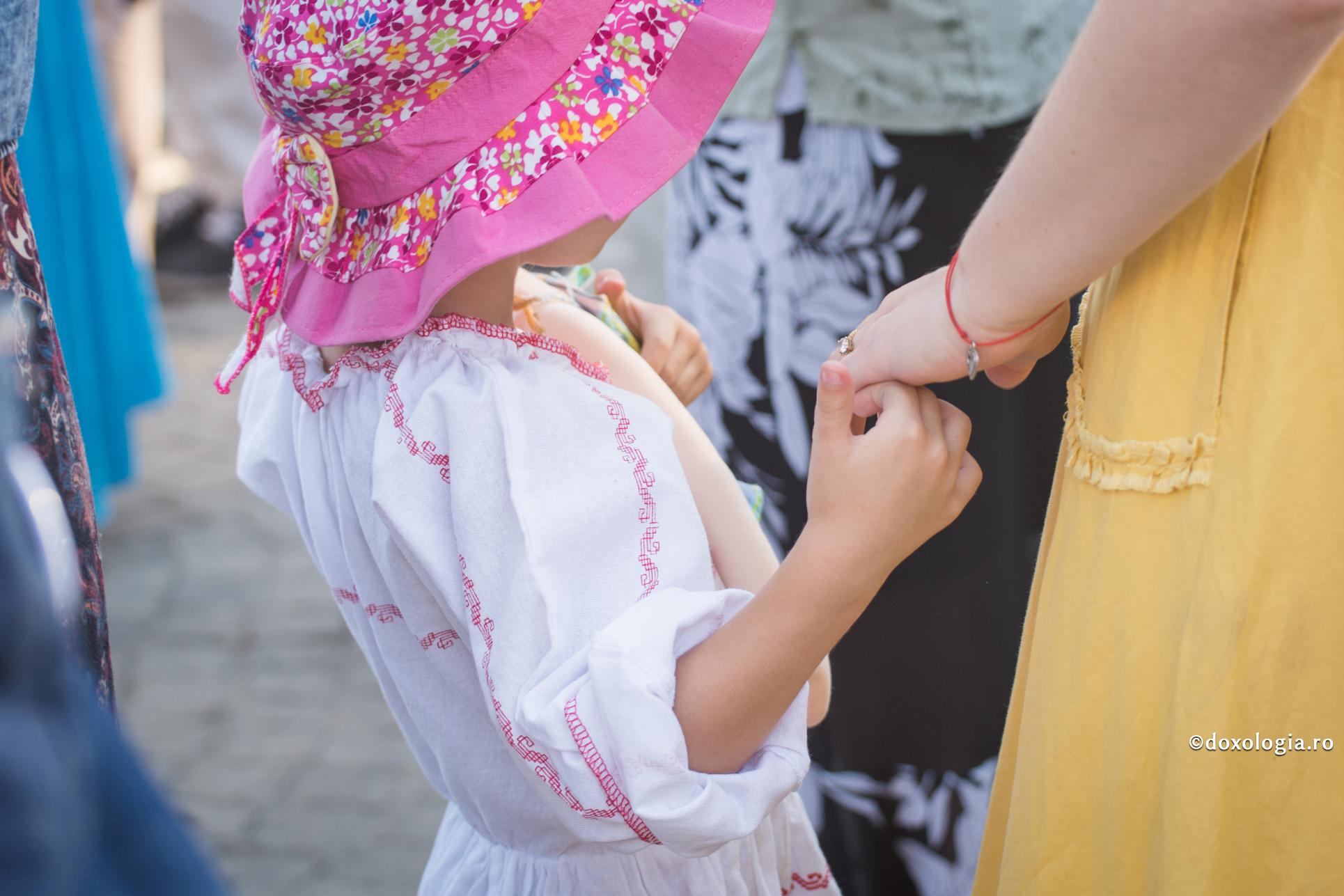 Nu confundați dragostea de părinte cu stimularea egoismului la copil