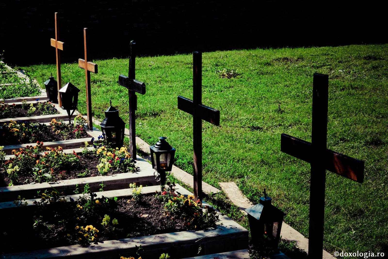 Care sunt însuşirile sufletului după moarte?