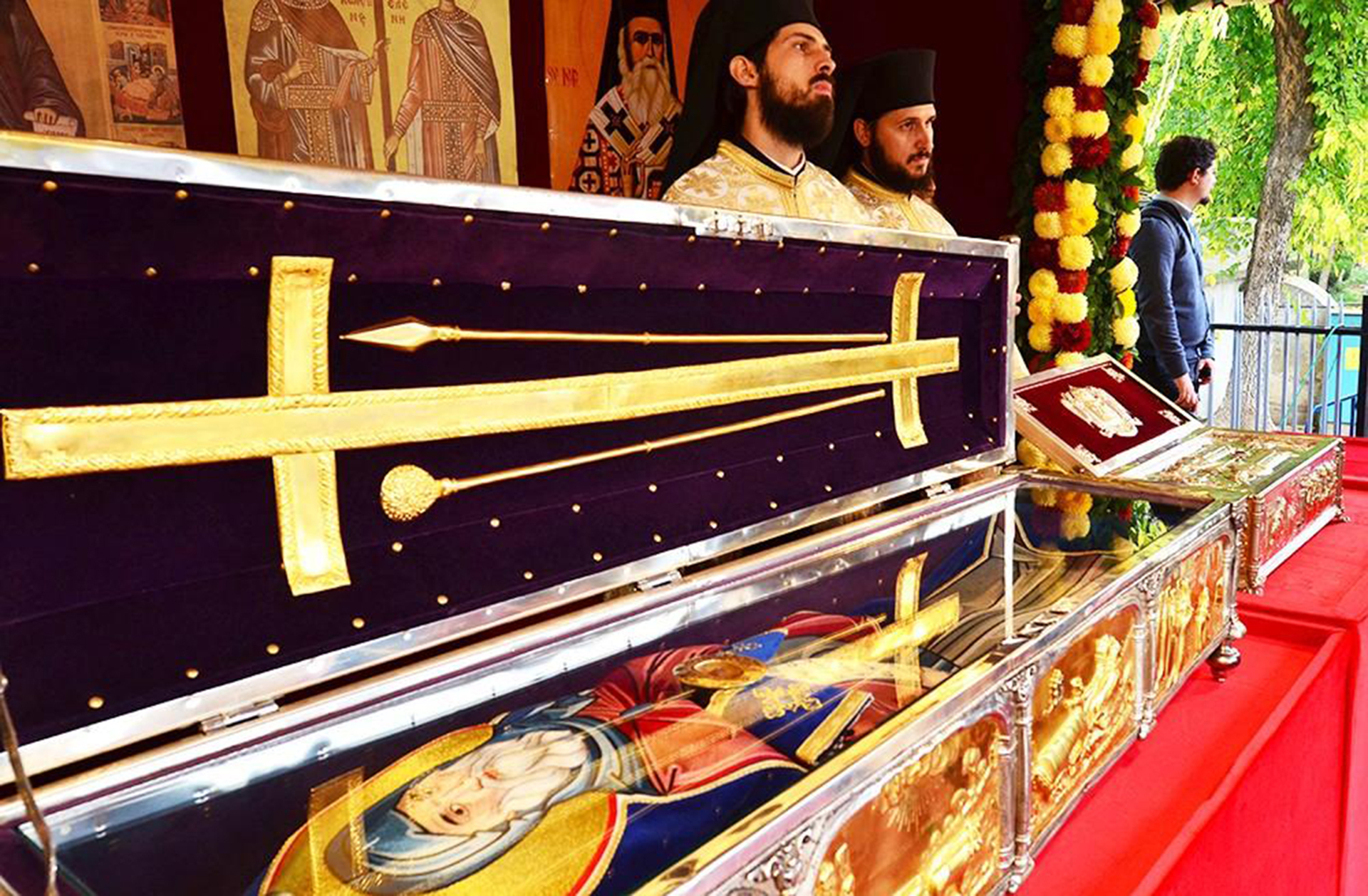 Programul hramului Sfântului Cuvios Dimitrie cel Nou, Ocrotitorul Bucureştilor, 2015