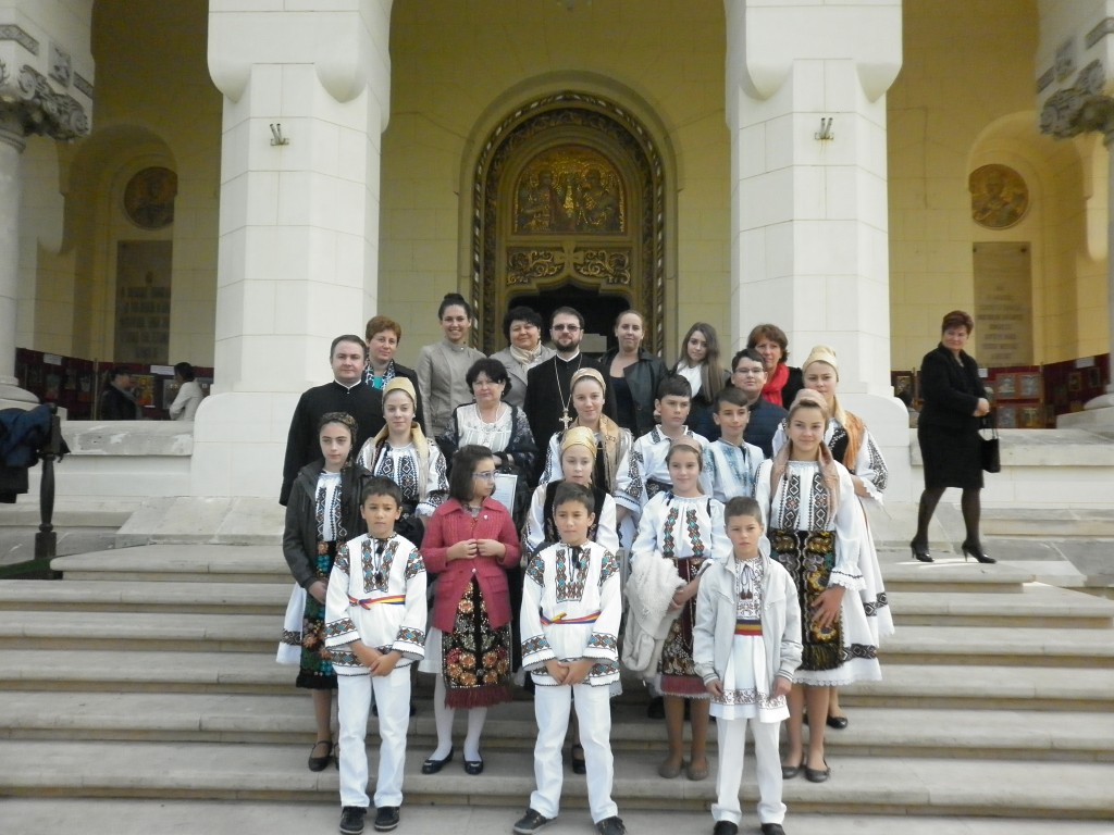 Expoziţie de icoane pe sticlă în Pridvorul Catedralei din Alba Iulia