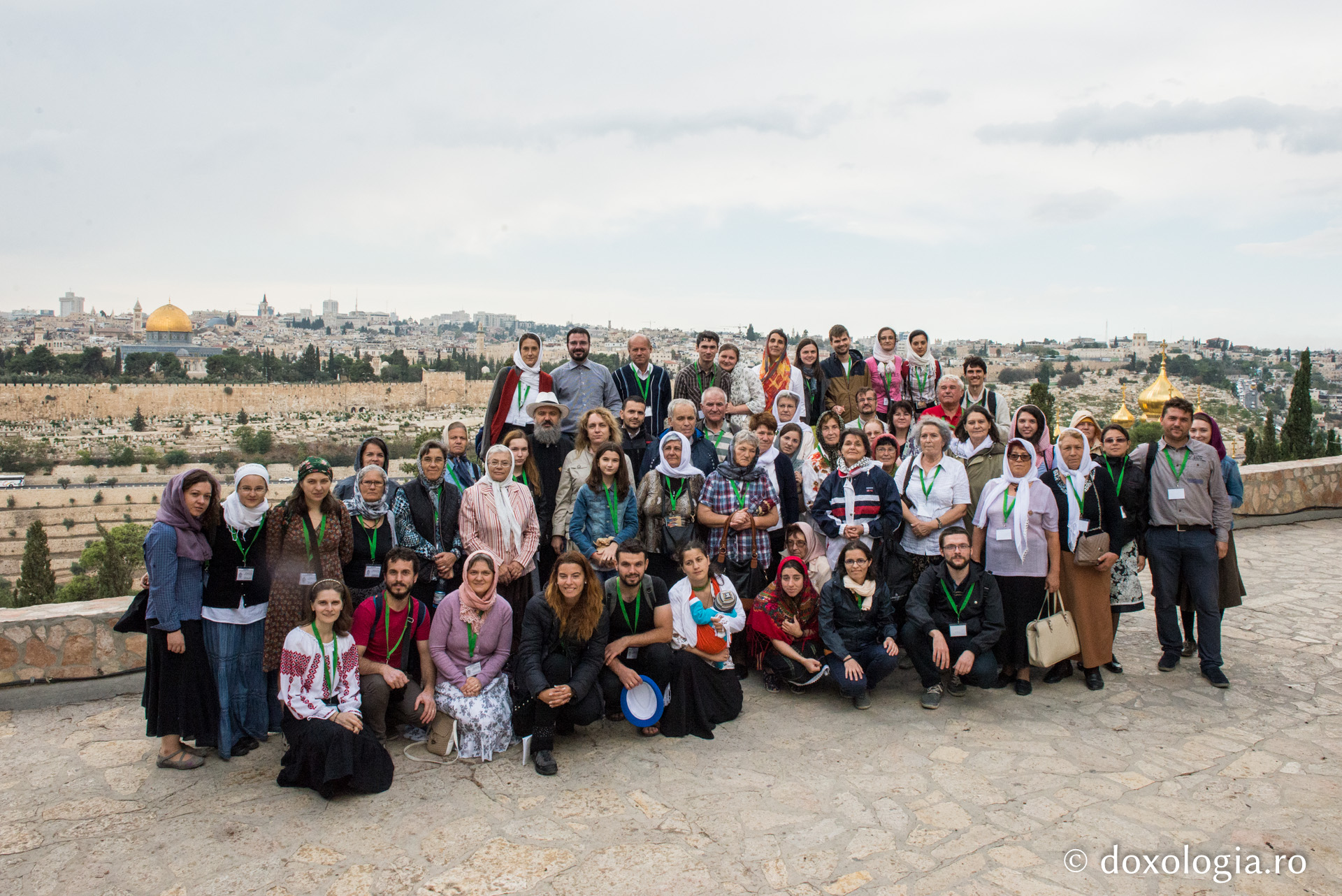 Pelerinul de la uşa inimii noastre