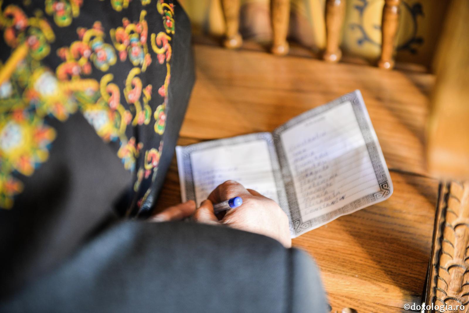 Când mă rog pentru celălalt, trebuie să-l pomenesc cu iubire