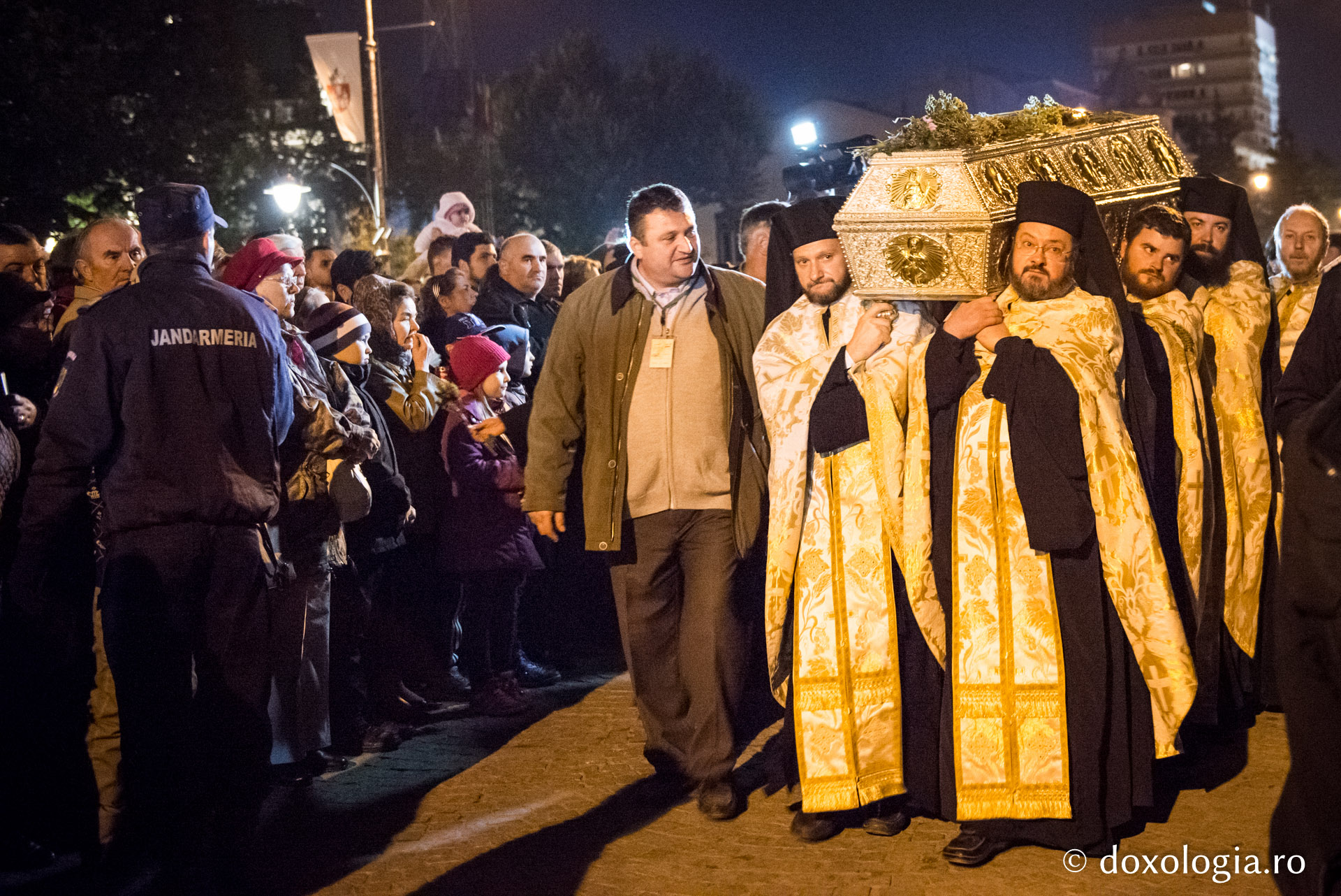 Începutul sărbătorii Sfintei Cuvioase Parascheva