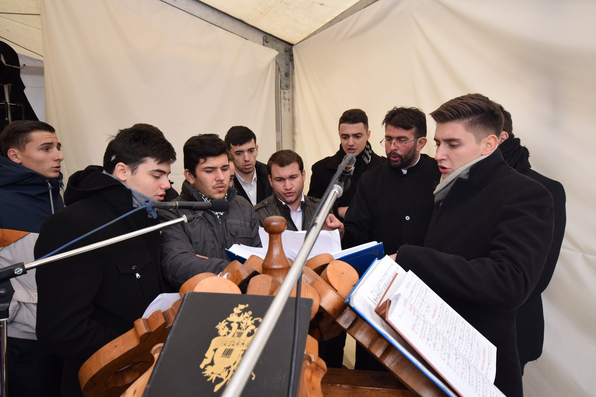 „Cuvântul lui Dumnezeu este sămânță; intră în inima noastră și se înrădăcinează acolo”