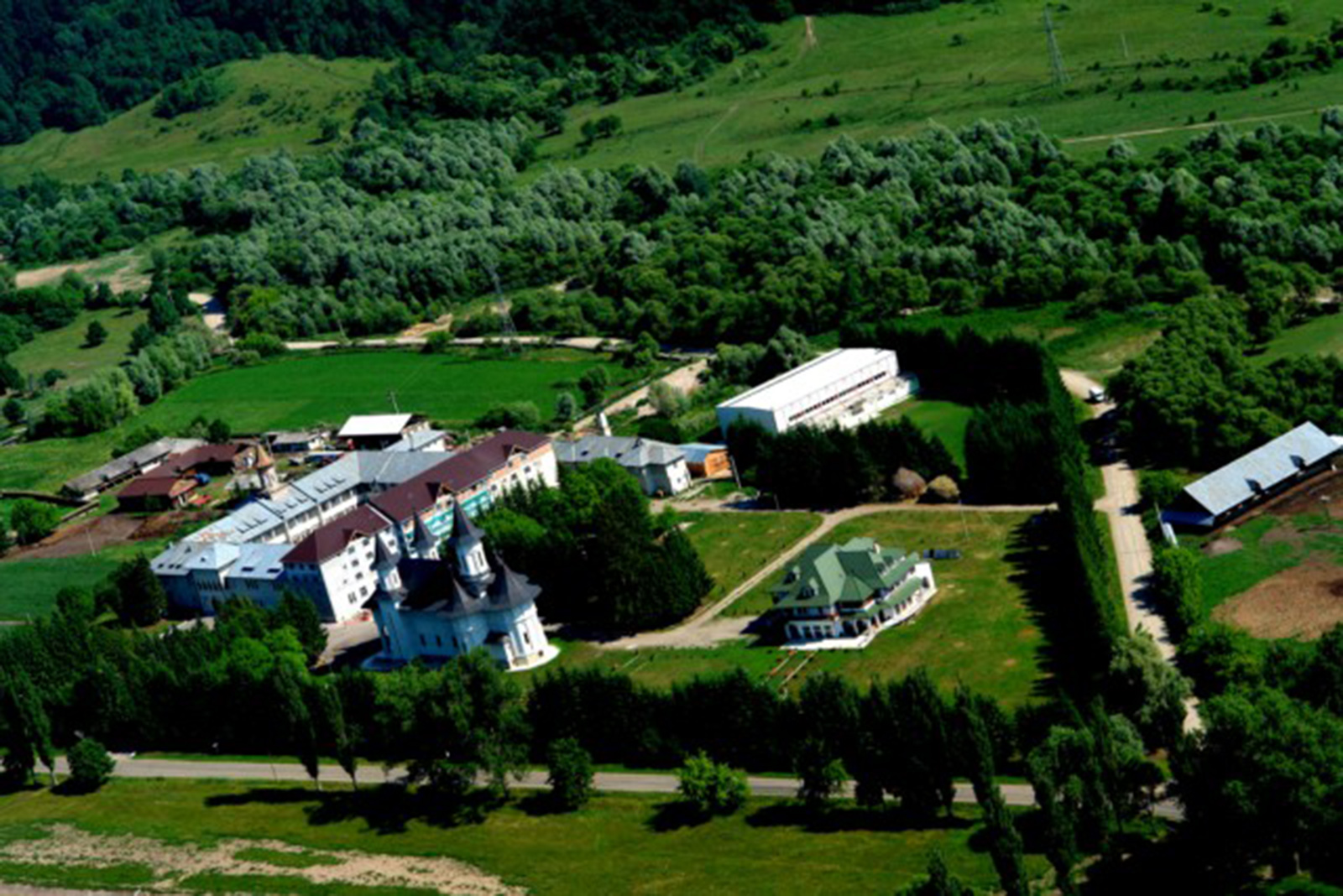 Seminarul Teologic de la Mănăstirea Neamț – 160 de ani de istorie