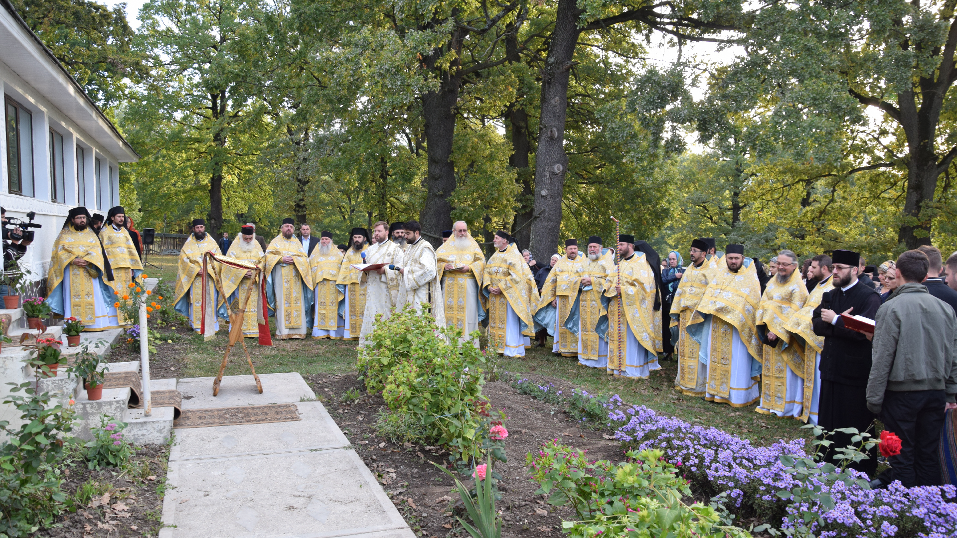 „Dacă omul nu este în legătură cu Biserica, credința sa în Dumnezeu este mincinoasă”