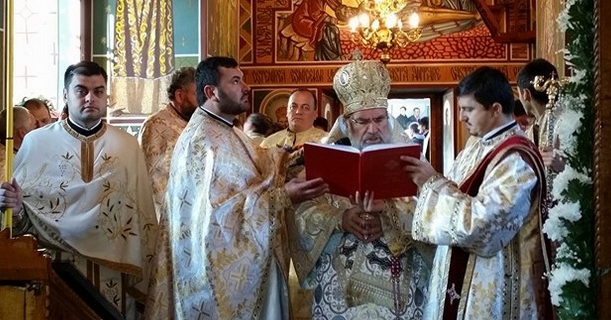 Resfințirea bisericii din Parohia Albele, Protopopiatul Oneşti Resfințirea bisericii din Parohia Albele, Protopopiatul Oneşti