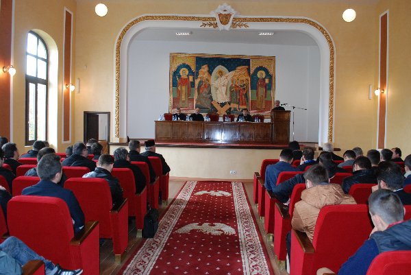 Simpozionul internaţional despre semnificaţiile luminii