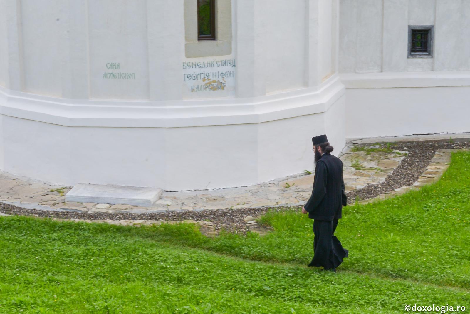 Deşi poţi să te faci slobod, mai bine supune-te