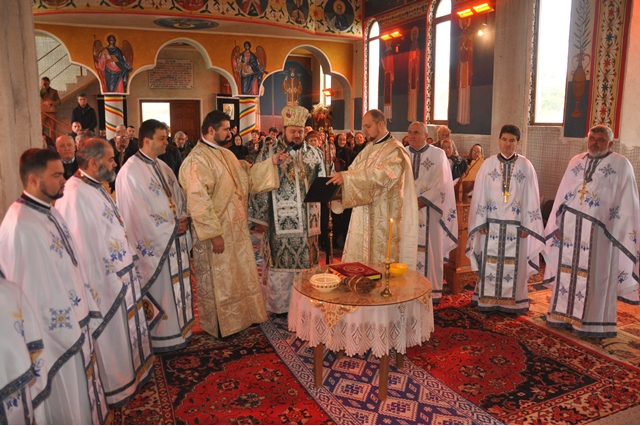 Binecuvântarea lucrărilor săvârșite la biserica din Recea Mică