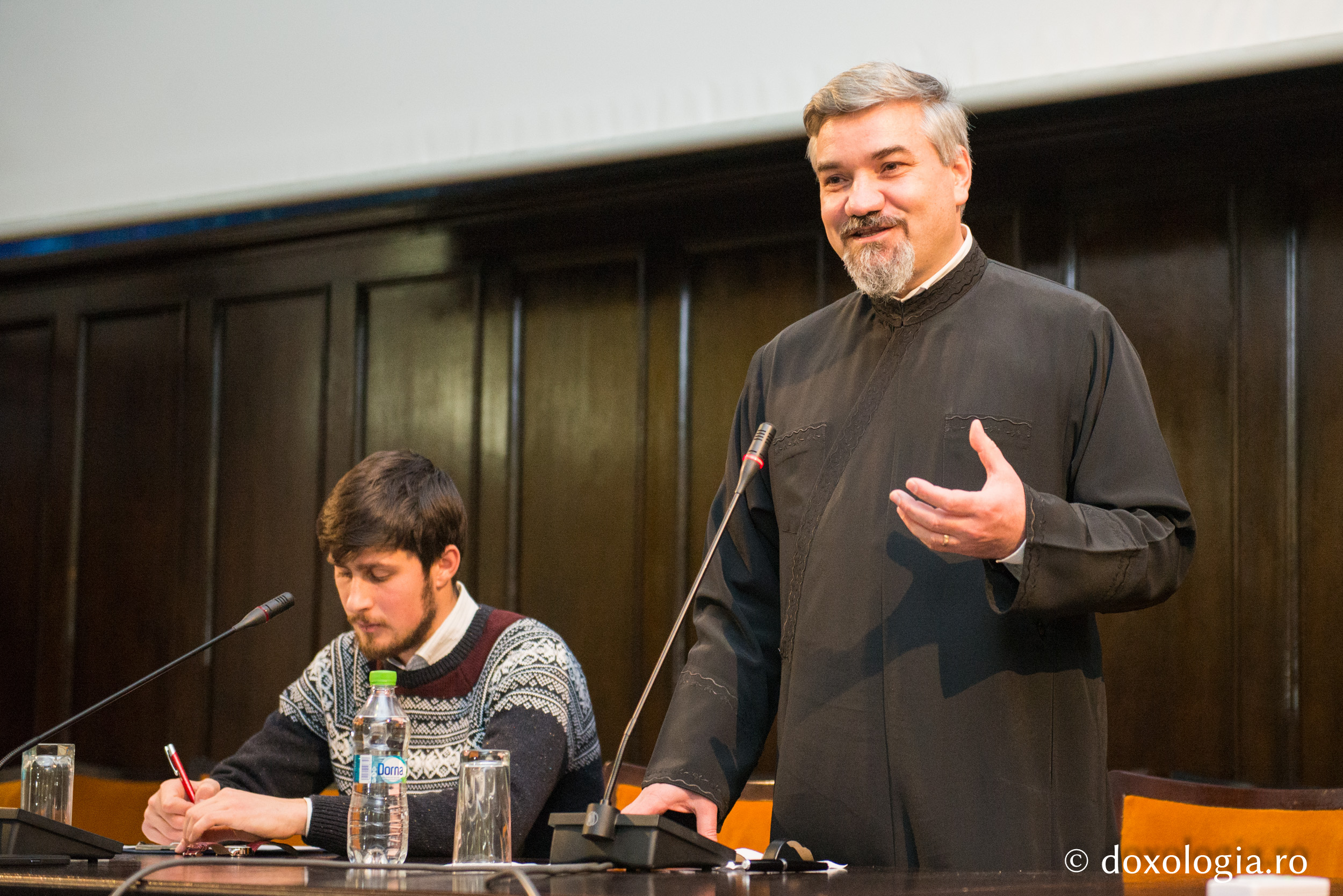 Conferință ASCOR Iași: „Timpul și vârsta tinereții”