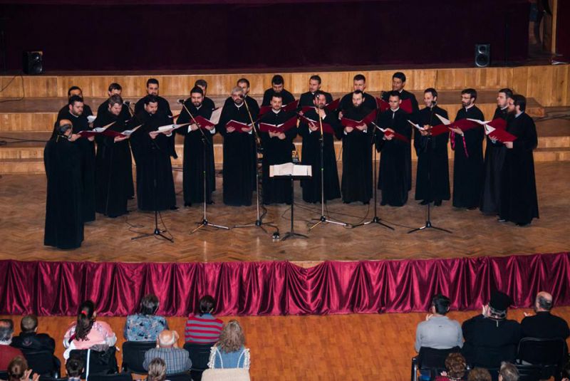 Corul Kinonia va interpreta o suită de cântece patriotice de 1 Decembrie