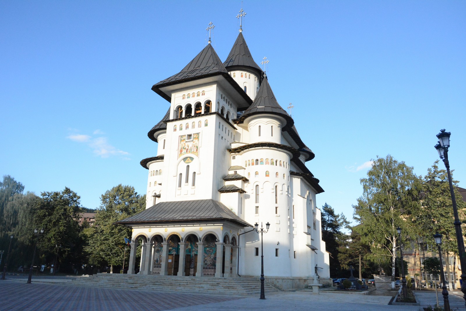 Foto: Constantin Ciofu Sfinţirea statuii Sfântului Ştefan cel Mare, la Gura Humorului