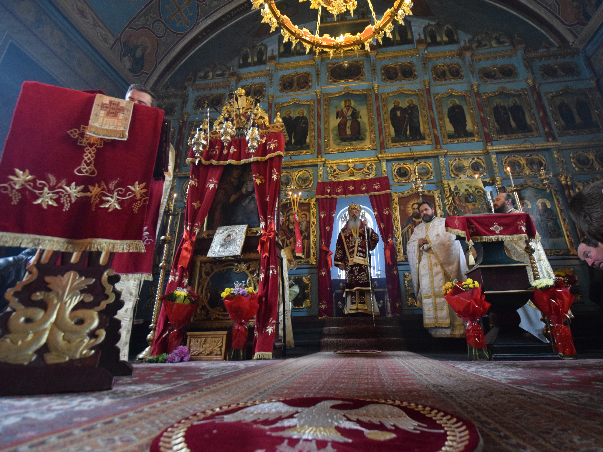 IPS Mitropolit Teofan a oficiat Taina Botezului pentru pruncul Matei-Nectarie