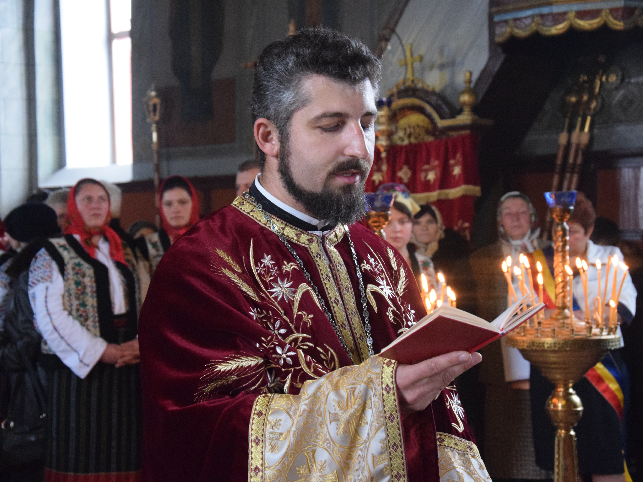 IPS Mitropolit Teofan a oficiat Taina Botezului pentru pruncul Matei-Nectarie