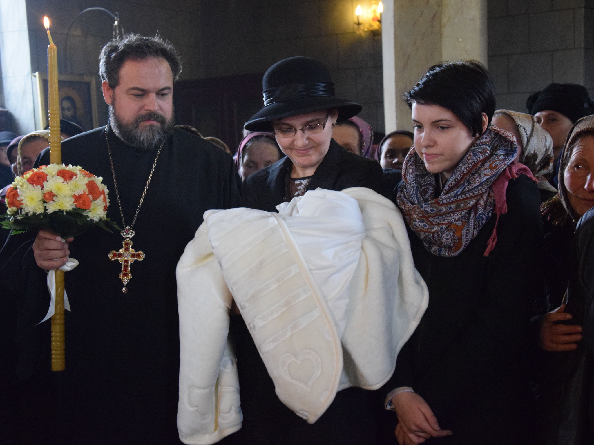 IPS Mitropolit Teofan a oficiat Taina Botezului pentru pruncul Matei-Nectarie