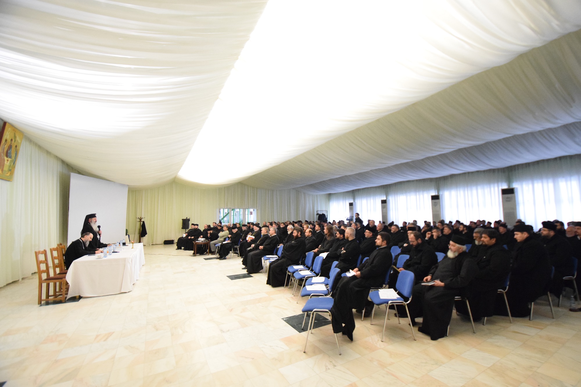 Conferinţă preoţească la Iaşi, cu tema „Parohia - adunare euharistică şi spital duhovnicesc“