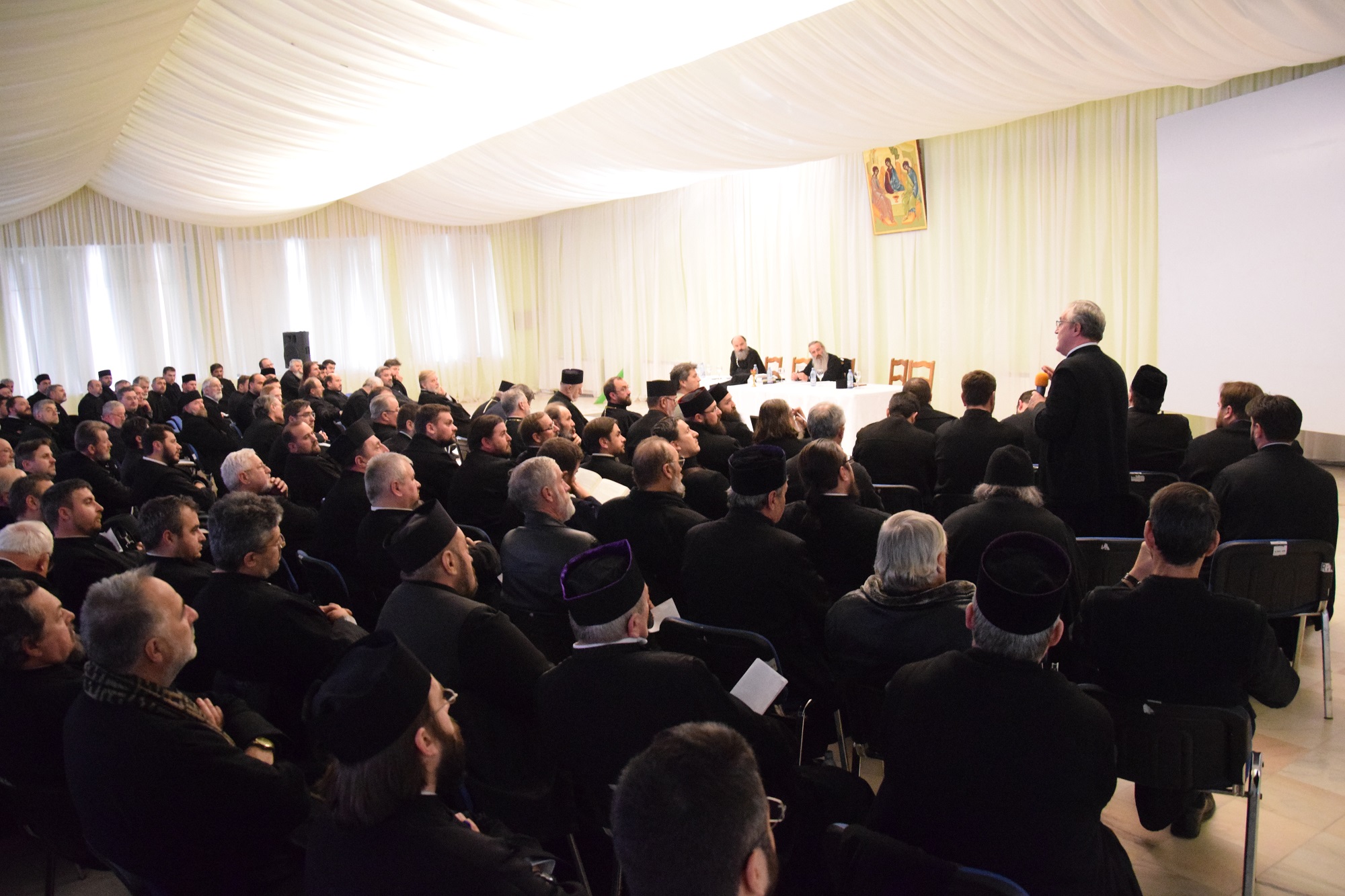 Conferinţă preoţească la Iaşi, cu tema „Parohia - adunare euharistică şi spital duhovnicesc“ Conferinţă preoţească la Iaşi, cu tema „Parohia - adunare euharistică şi spital duhovnicesc“
