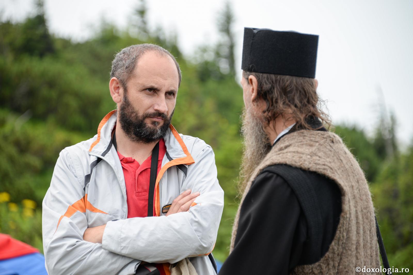 Nu poţi schimba pe alții prin cuvinte goale