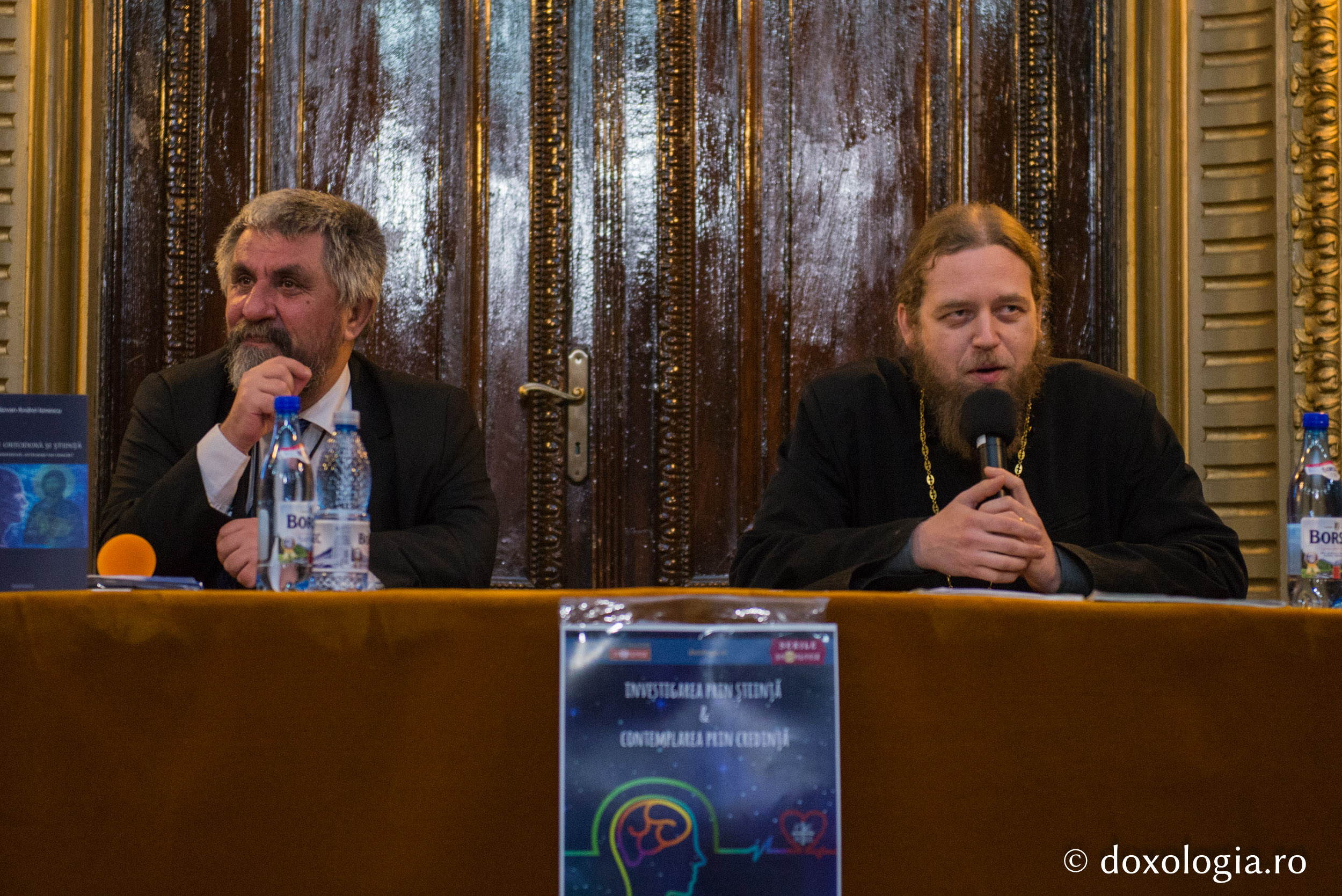 Știință versus credință sau știință și credință