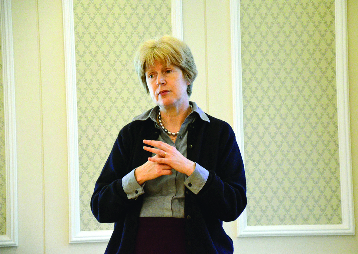 Antonia Tully: „Părinţii sunt nişte maeştri în educarea propriilor copii“