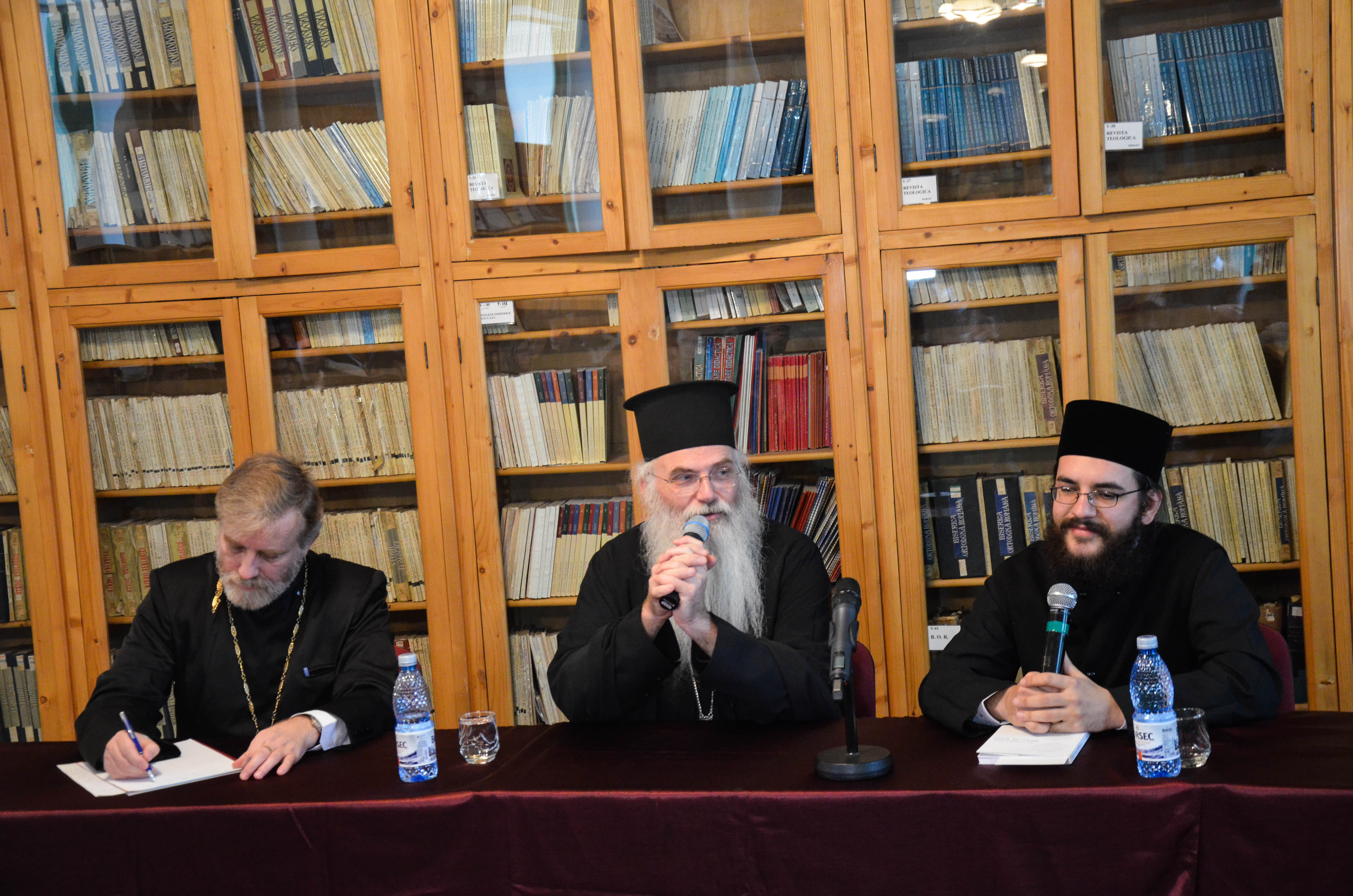 IPS Nicolae: „Mereu am vrut să mă asemăn cu sfinţii, nu cu oamenii de ştiinţă“