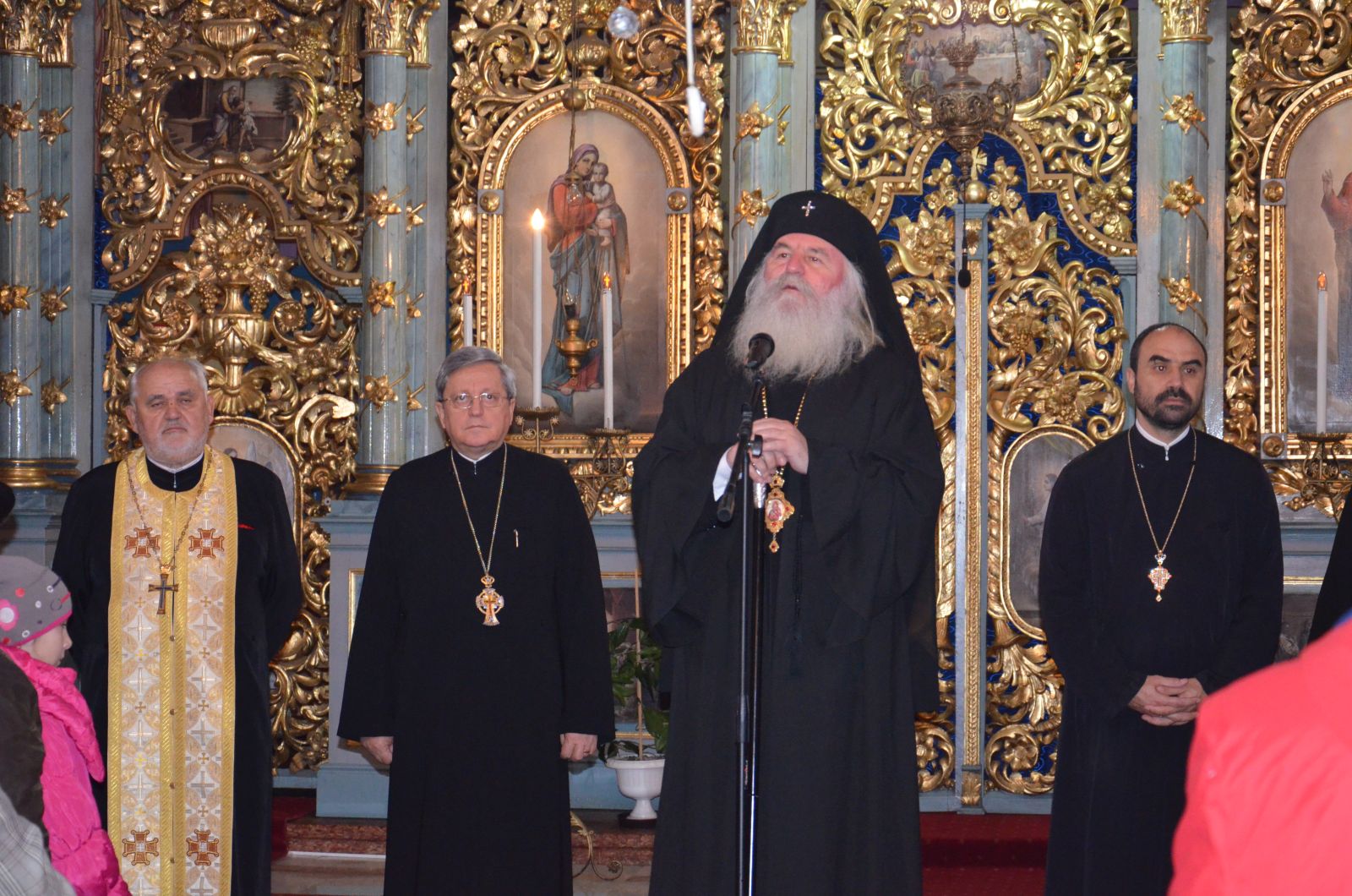 Vizită chiriarhală la Sânnicolau Mare