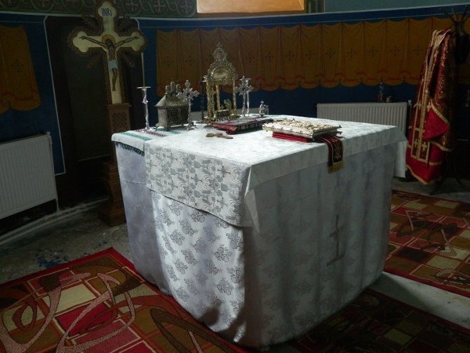 Slujiri arhiereşti de sărbătoarea Intrării Maicii Domnului în Biserică Slujiri arhiereşti de sărbătoarea Intrării Maicii Domnului în Biserică