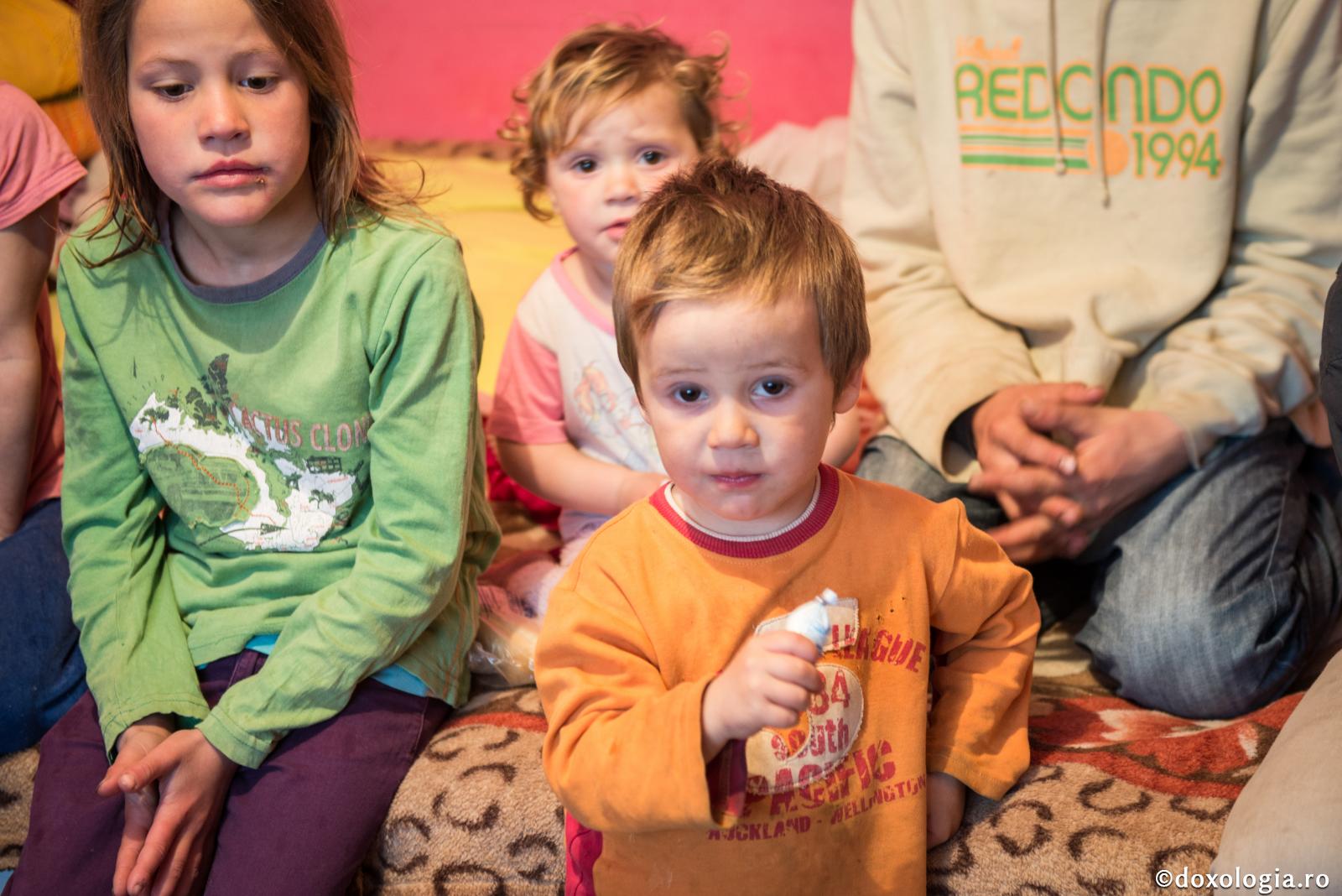 Copiii trebuie să se sature de afecţiune şi dragoste în sânul familiei