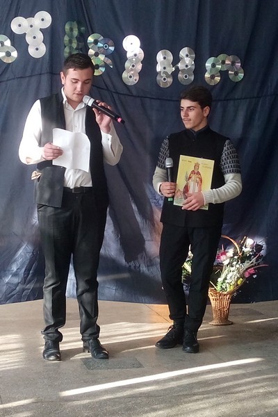 „Reperele spirituale sunt importante pentru elevii noştri“