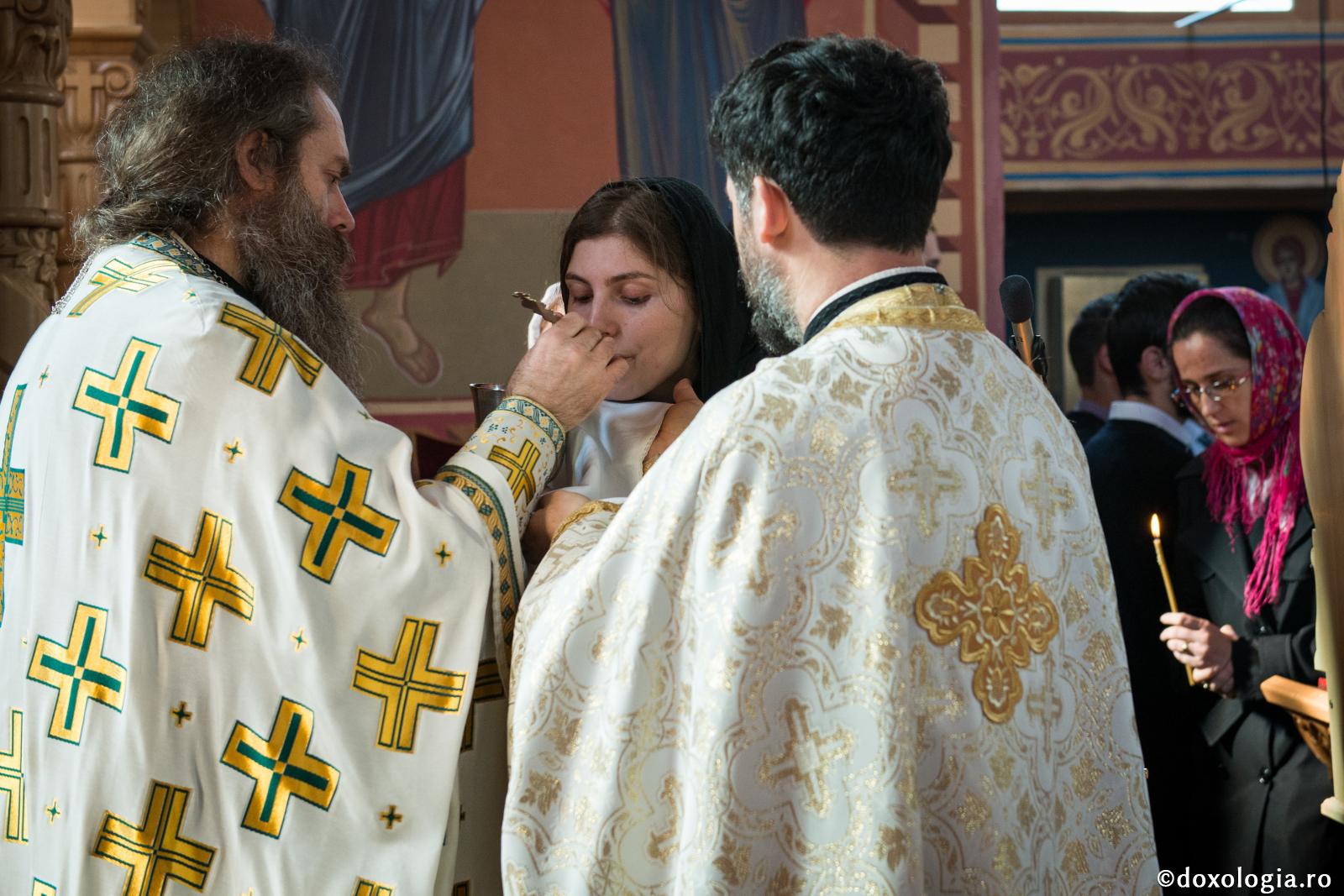 Deasa, rara sau moderata împărtăşanie?