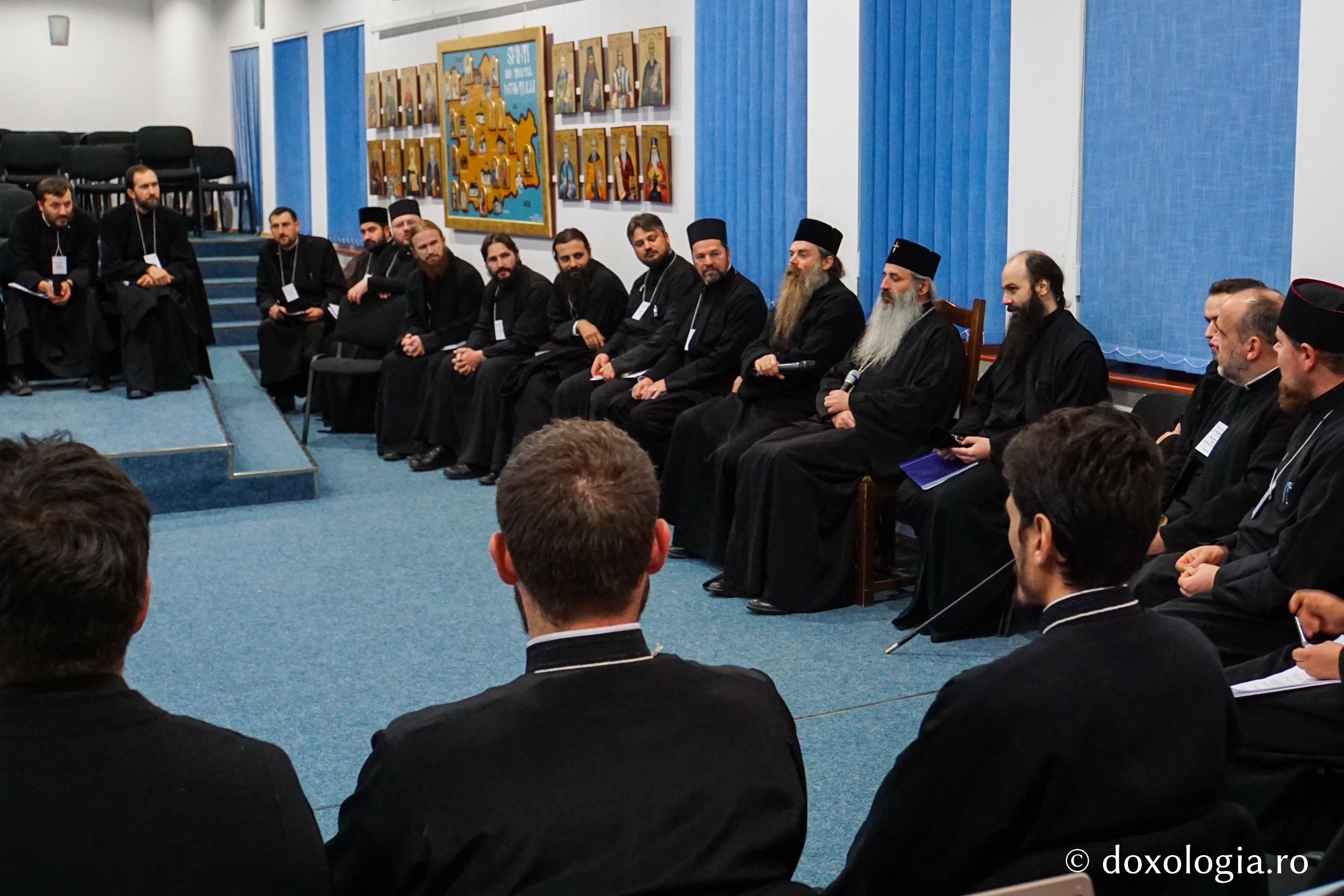 „O bună pastoraţie a tinerilor se face în mod special tocmai prin mărturisirea şi vocea tânărului“ „O bună pastoraţie a tinerilor se face în mod special tocmai prin mărturisirea şi vocea tânărului“