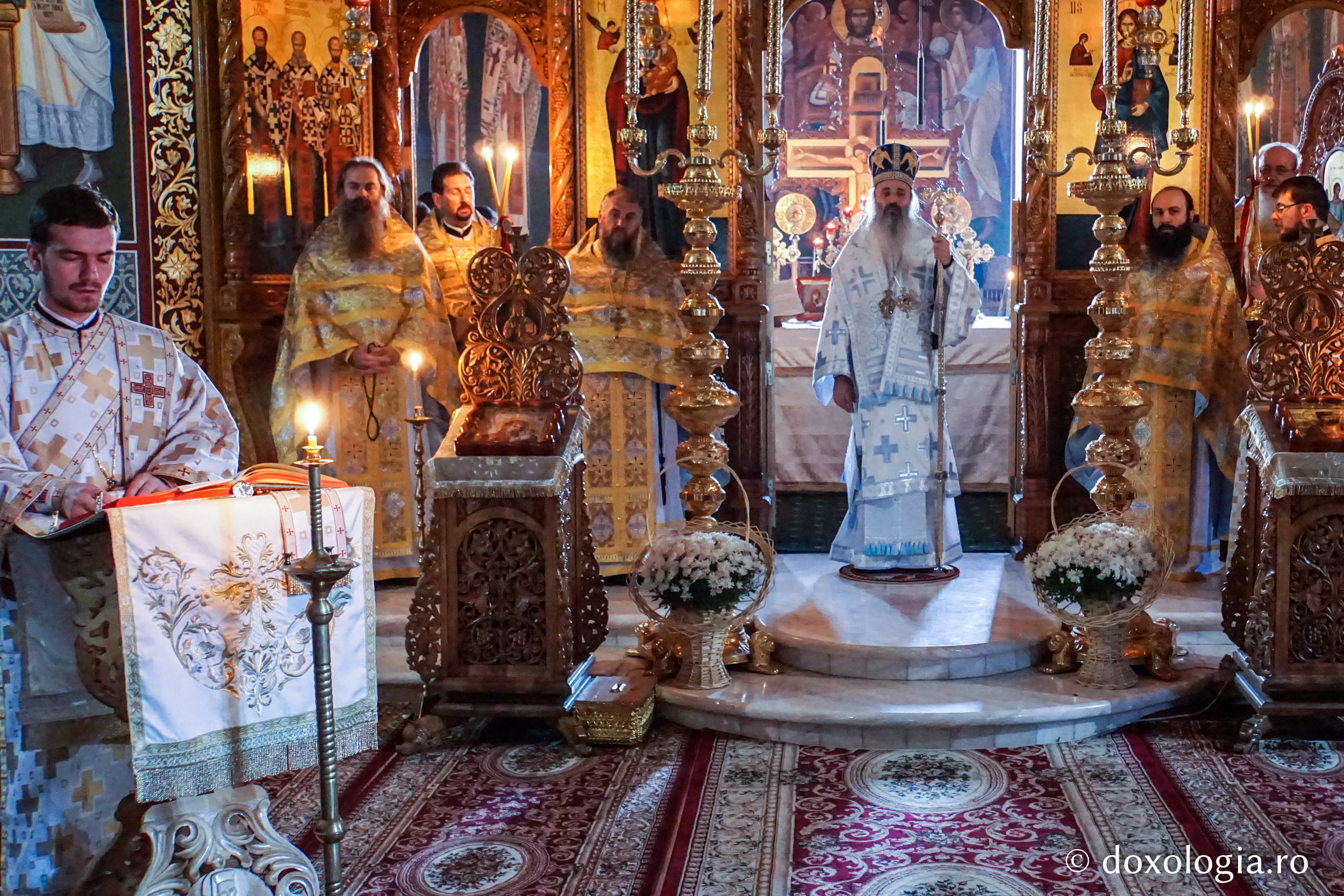 „O bună pastoraţie a tinerilor se face în mod special tocmai prin mărturisirea şi vocea tânărului“ „O bună pastoraţie a tinerilor se face în mod special tocmai prin mărturisirea şi vocea tânărului“