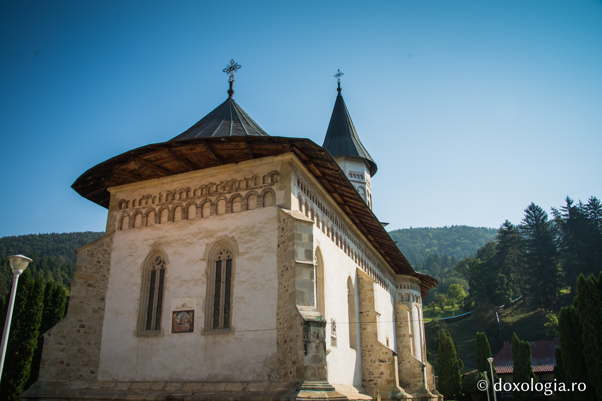 Sfârșit de toamnă în „cetatea evlaviei” de la Bistrița
