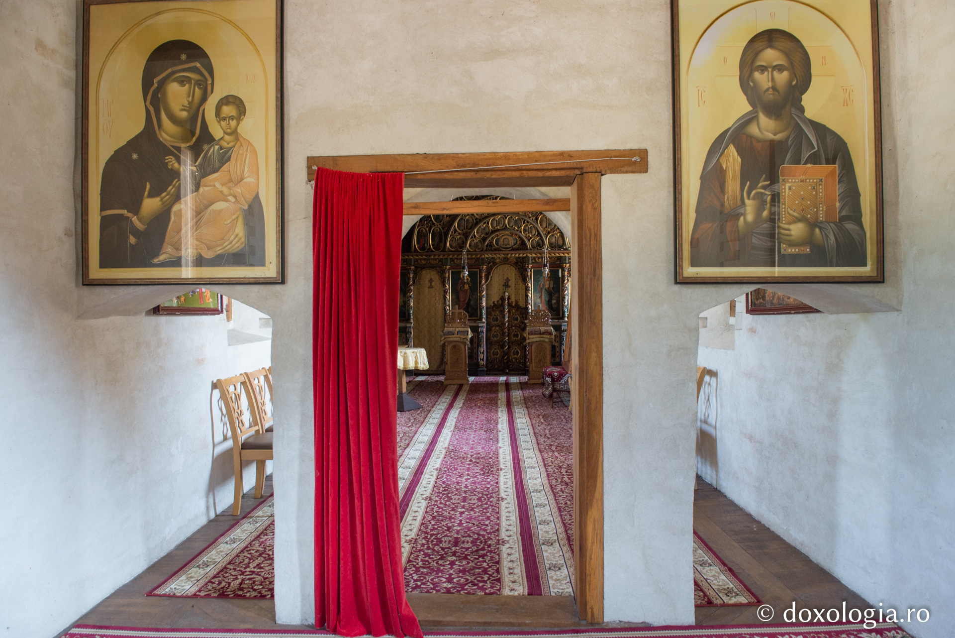 Paraclisul închinat Sfântului Ioan cel Nou de la Suceava din Turnul lui Ștefan / Foto: Ștefan Cojocariu Paraclisul închinat Sfântului Ioan cel Nou de la Suceava din Turnul lui Ștefan