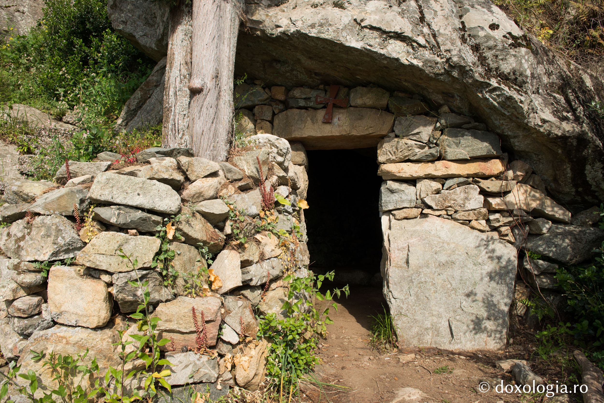 Peștera Cuviosului Grigorie Isihastul, Noul Sinait – Athos