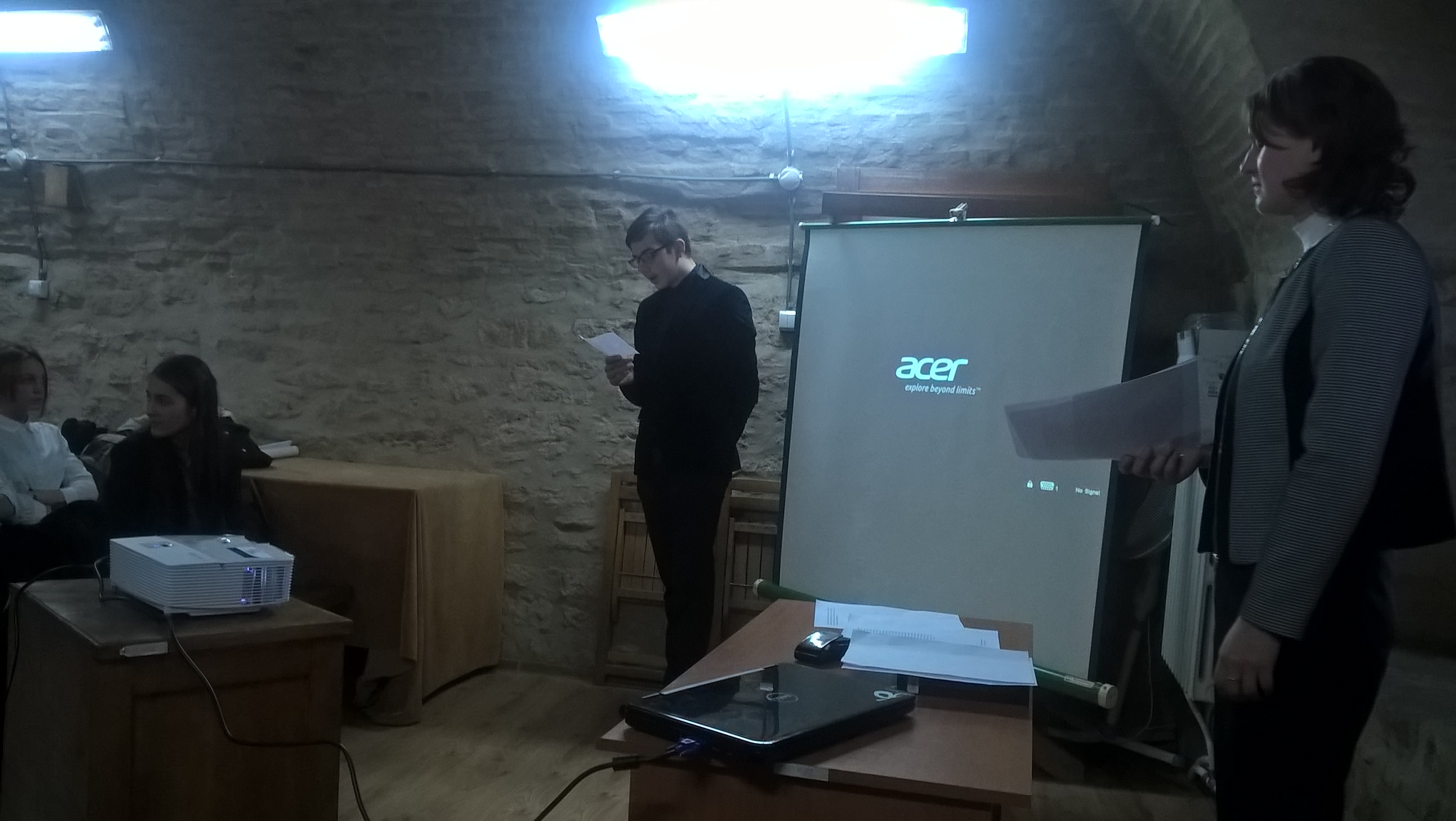 Elevii din Răducăneni au aflat cine sunt „Mitropoliţii poeţi”