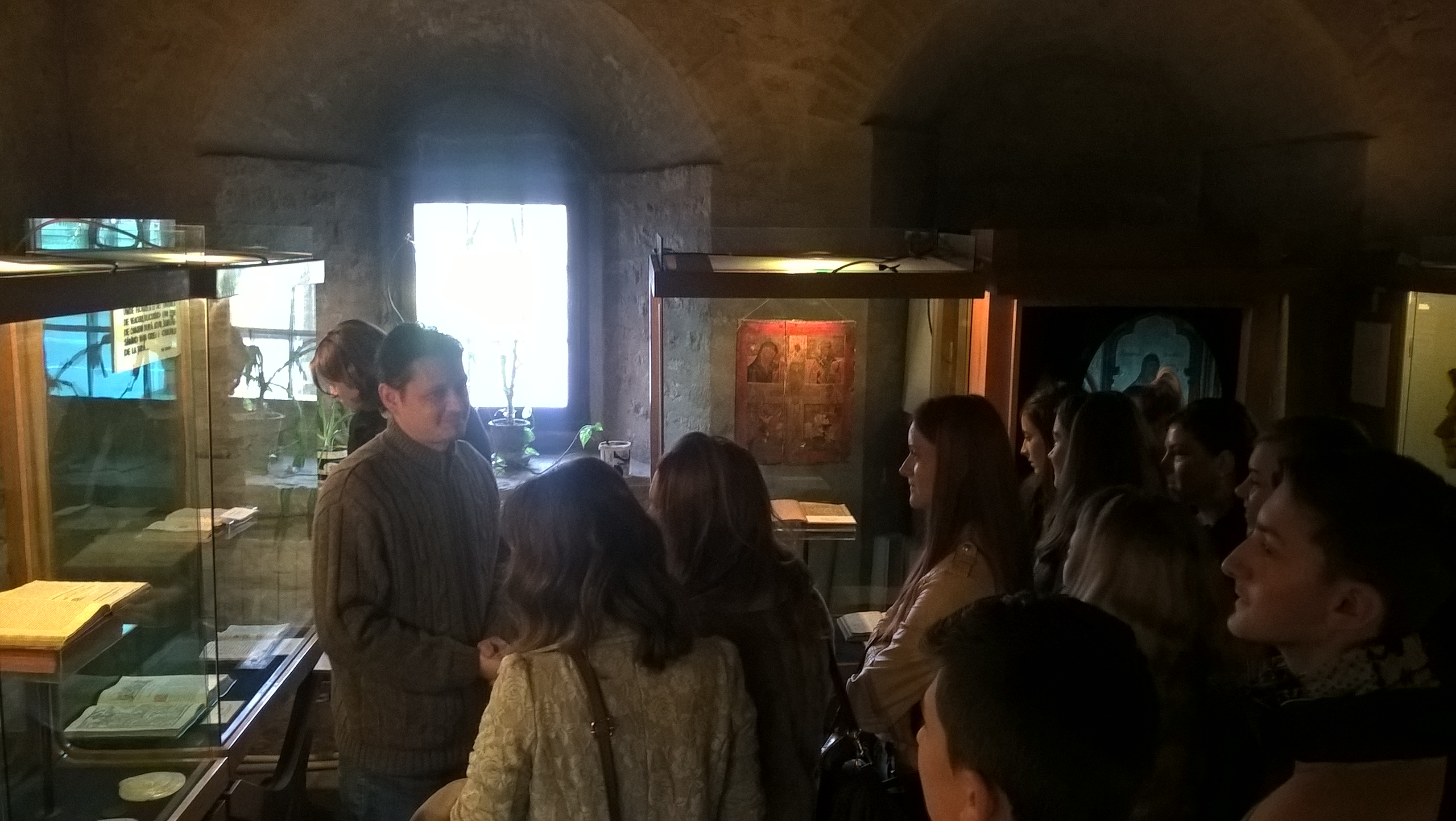 Elevii din Răducăneni au aflat cine sunt „Mitropoliţii poeţi”